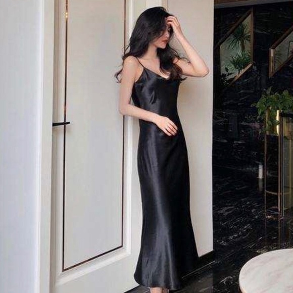 Black Fishtail Maxi Slip Dress - Picture 2 of 4